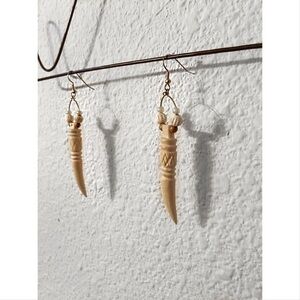 Tribal tiki hook charm earrings NWT